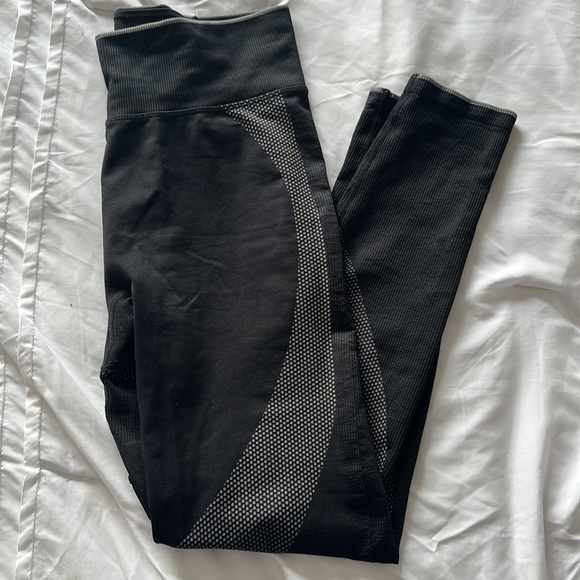 Victoria Secret PINK Seamless Leggings - Picture 6 of 6